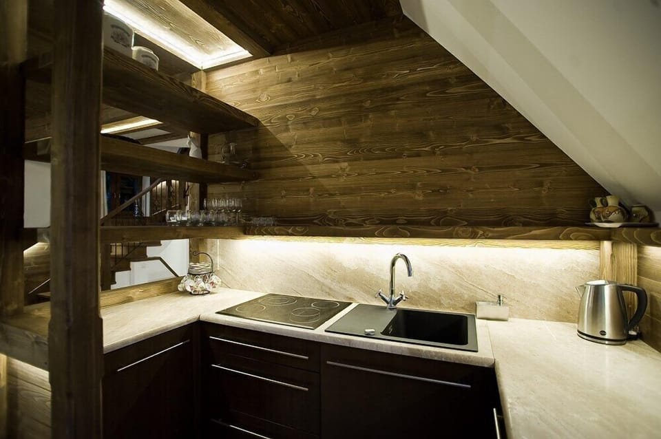 Basic Duplex, 3 Bedrooms, Sauna, Mountainside | Private kitchen | Fridge, microwave, stovetop, dishwasher