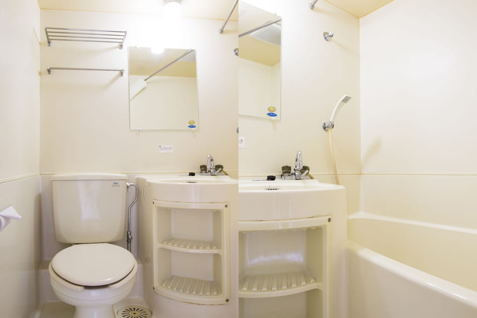 Japanese Style Room Quadraple, Smoking | Bathroom | Combined shower/tub, hair dryer, slippers, bidet