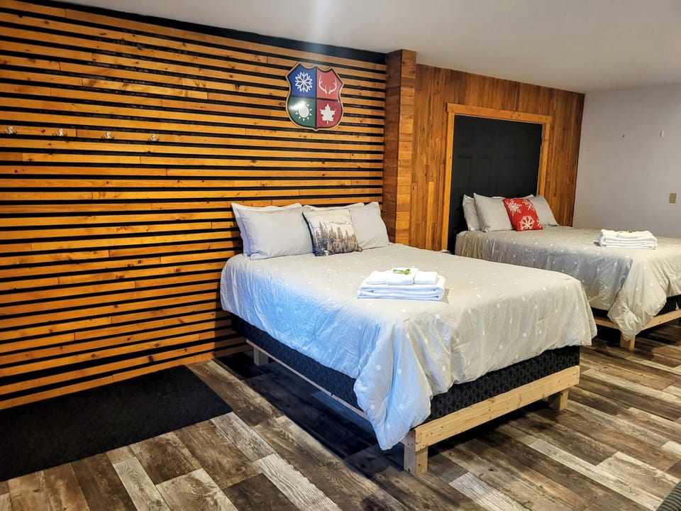 Studio Suite | Blackout drapes, free WiFi, bed sheets