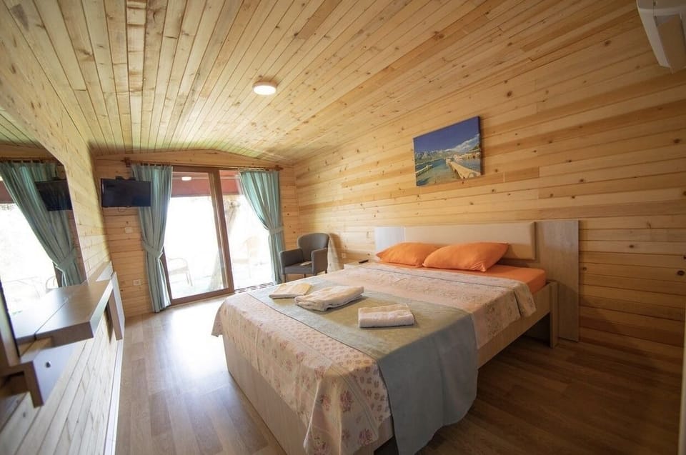 Standard Bungalow | 1 bedroom, premium bedding, laptop workspace, soundproofing