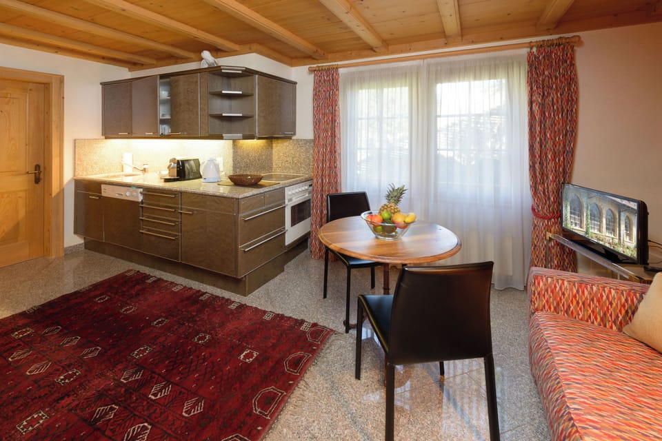 Kisseye Sommerblume - Studio (top floor) | Private kitchen | Fridge, stovetop, dishwasher, coffee/tea maker