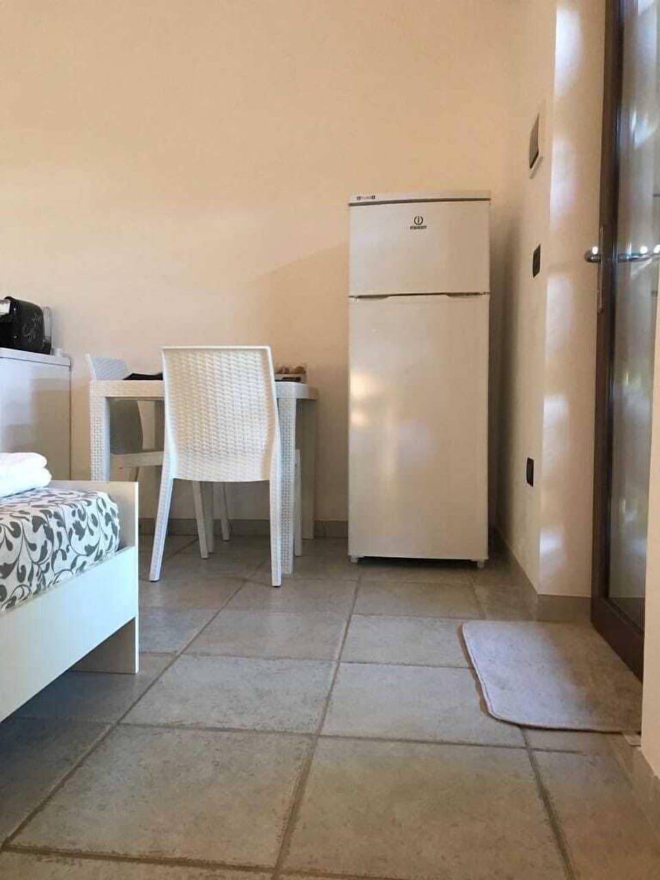 Double Room, Garden View | Blackout drapes, bed sheets