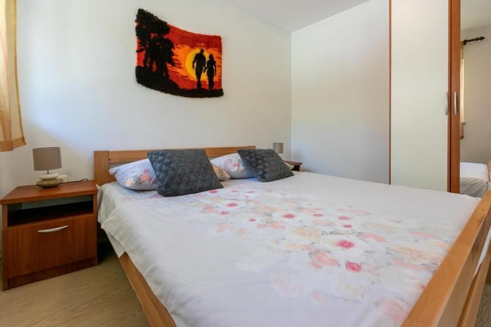 Apartment (A1) | 1 bedroom, iron/ironing board, free WiFi, bed sheets