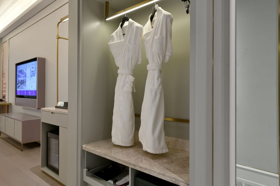 Minibar (free items), in-room safe, desk, blackout drapes