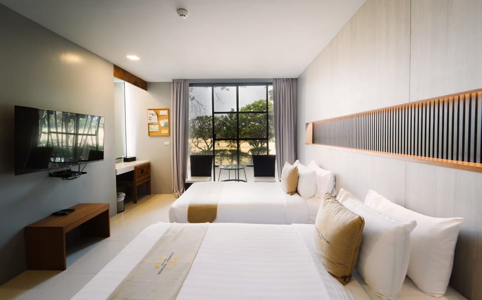Superior Connecting | Premium bedding, minibar, in-room safe, desk