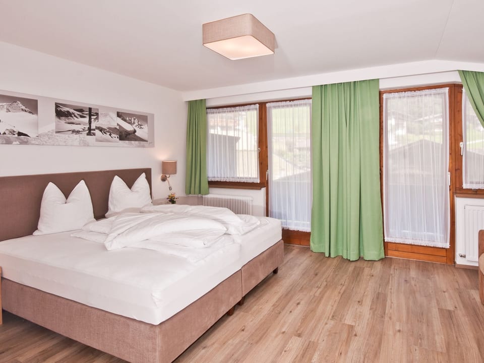 Premium bedding, pillowtop beds, in-room safe, desk