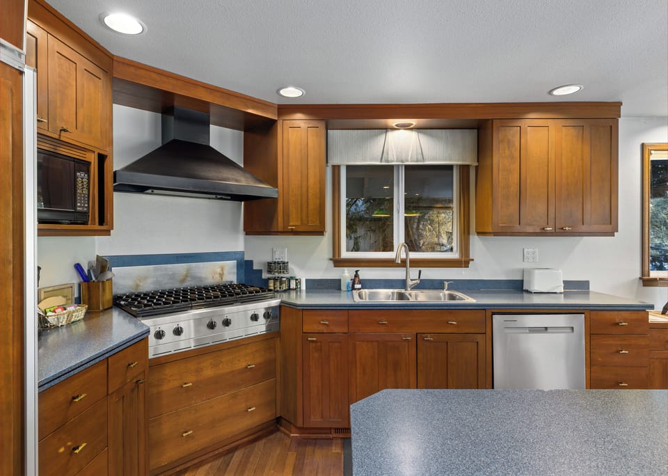 Heading down the hallway, we enter into a master class kitchen!