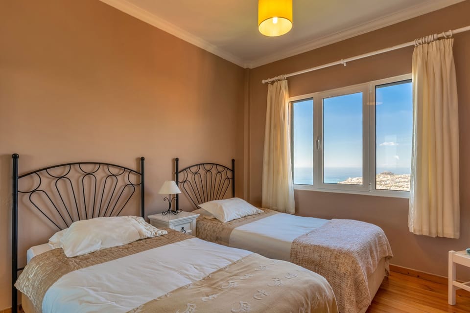 Atlantic Ocean Apartment Apartment in Madeira District