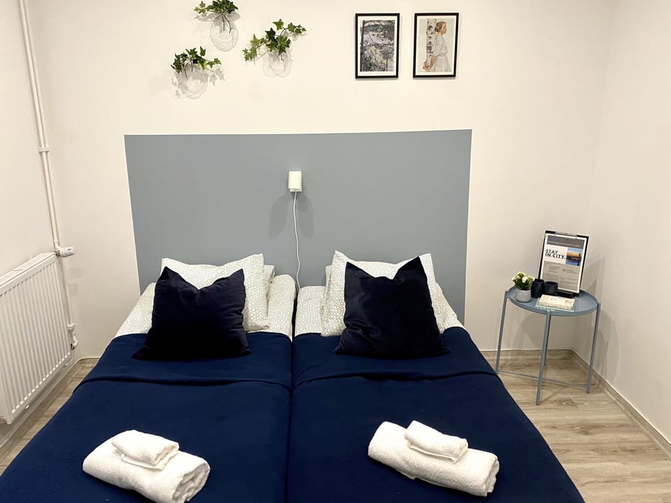 Basic Room (4) - No Window | Iron/ironing board, free WiFi, bed sheets