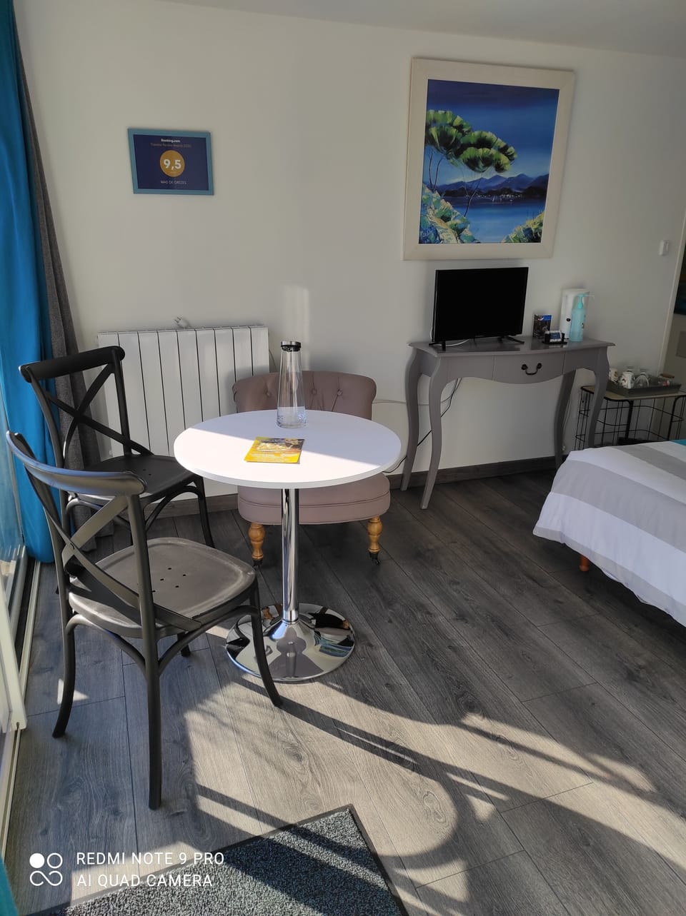 Superior Suite, Garden View | Living area