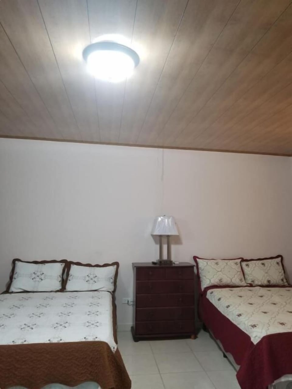 Family Double Room, 2 Double Beds | Laptop workspace, soundproofing, WiFi (free), bed sheets