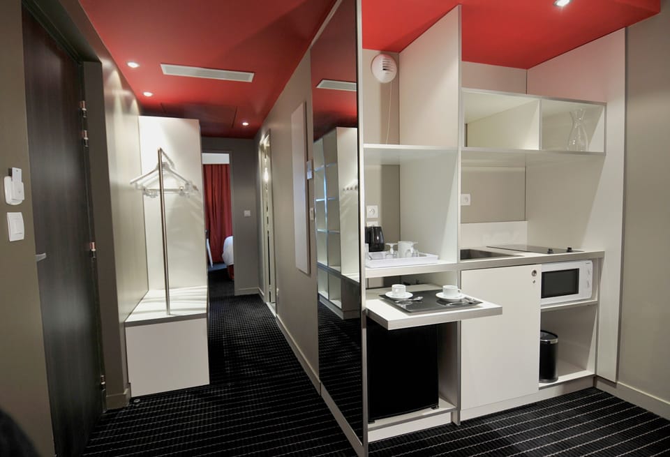 Private kitchenette