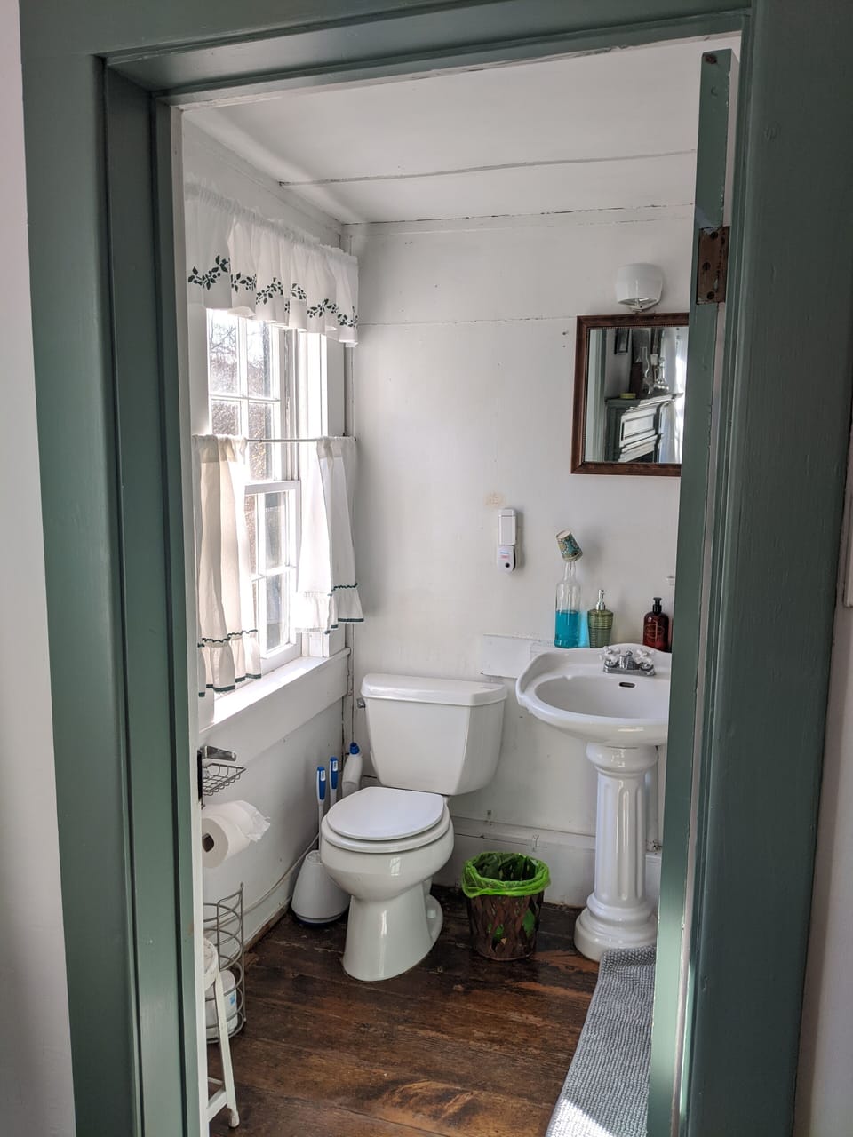 Family Suite | Bathroom | Free toiletries, hair dryer, bathrobes, towels