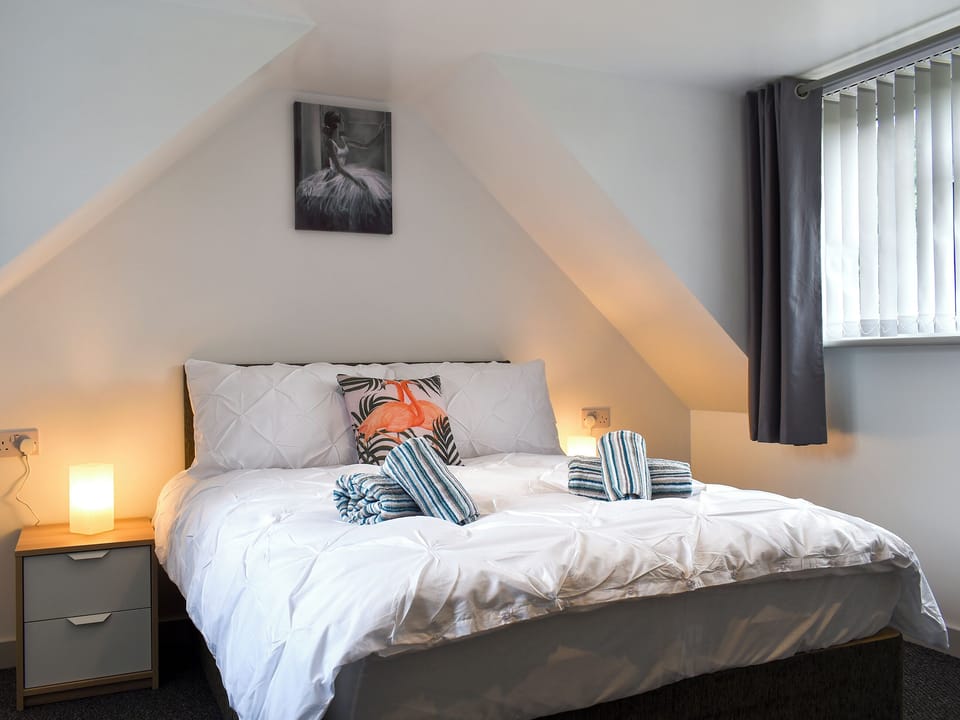 Double bedroom | Oak - Firwood Court, Herne Common, near Herne Bay