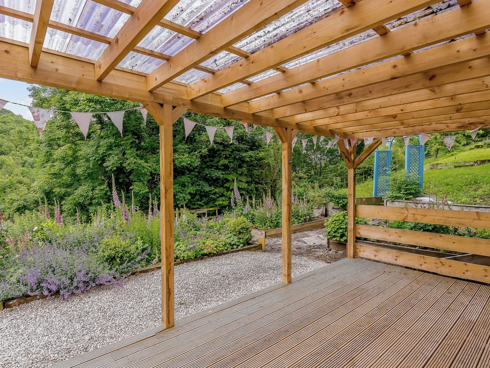 Relaxing decking area | Station House, Miller&rsquo;s Dale, near Buxton