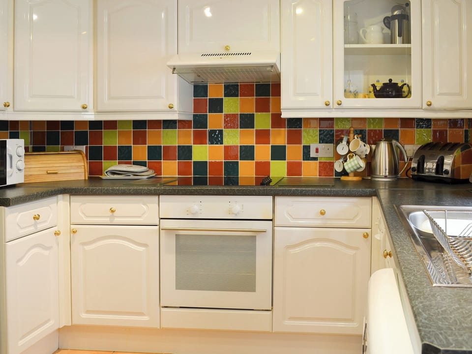 Kitchen | Cowslip - Trewellard Manor Farm, Trewellard, near Penzance