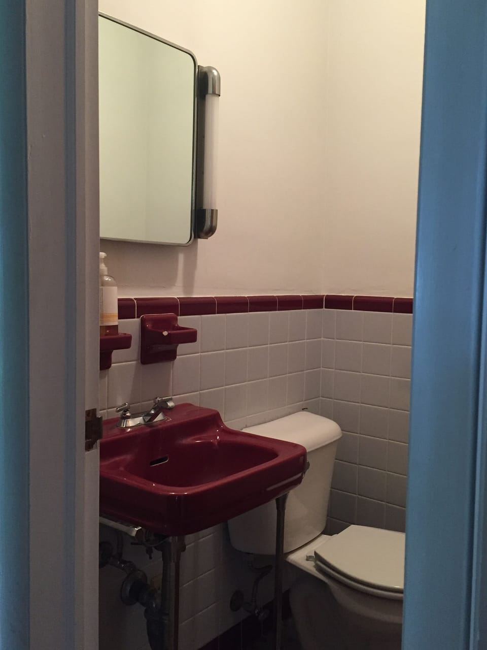 Half bath. Small but functional. 
