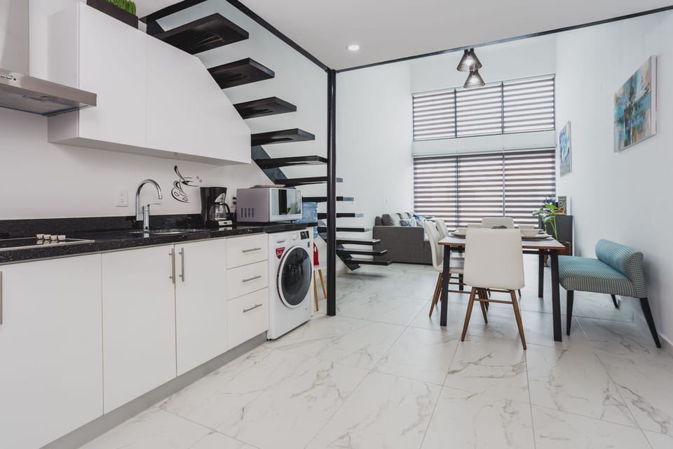 Kitchen and dining table