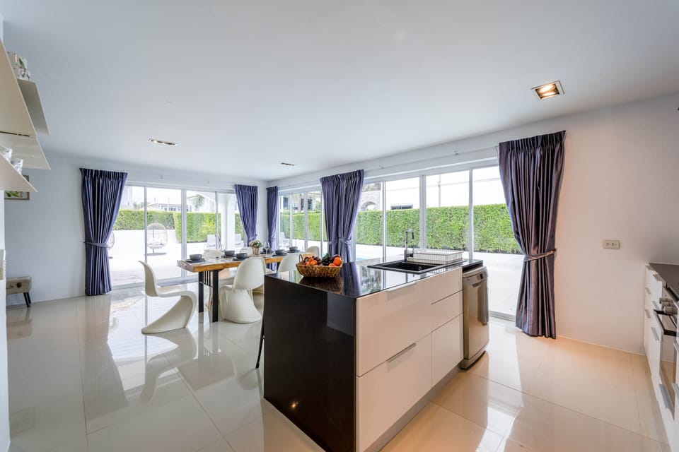 Family Villa | Living area | Flat-screen TV