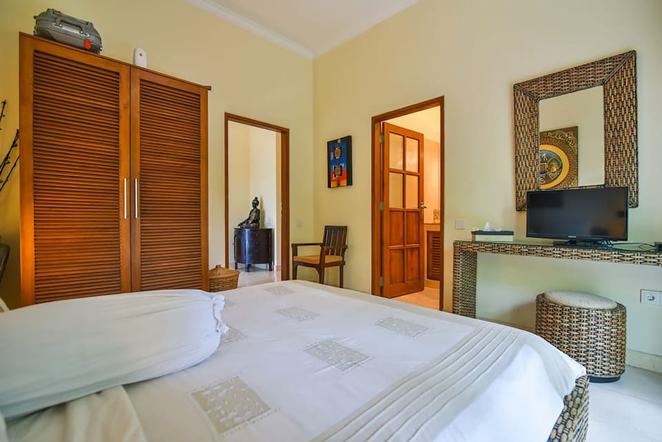 Spacious 3rd bedroom with ensuite.