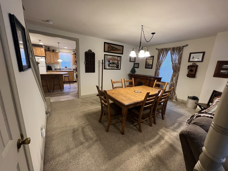 Open floor plan from the kitchen to the dining room