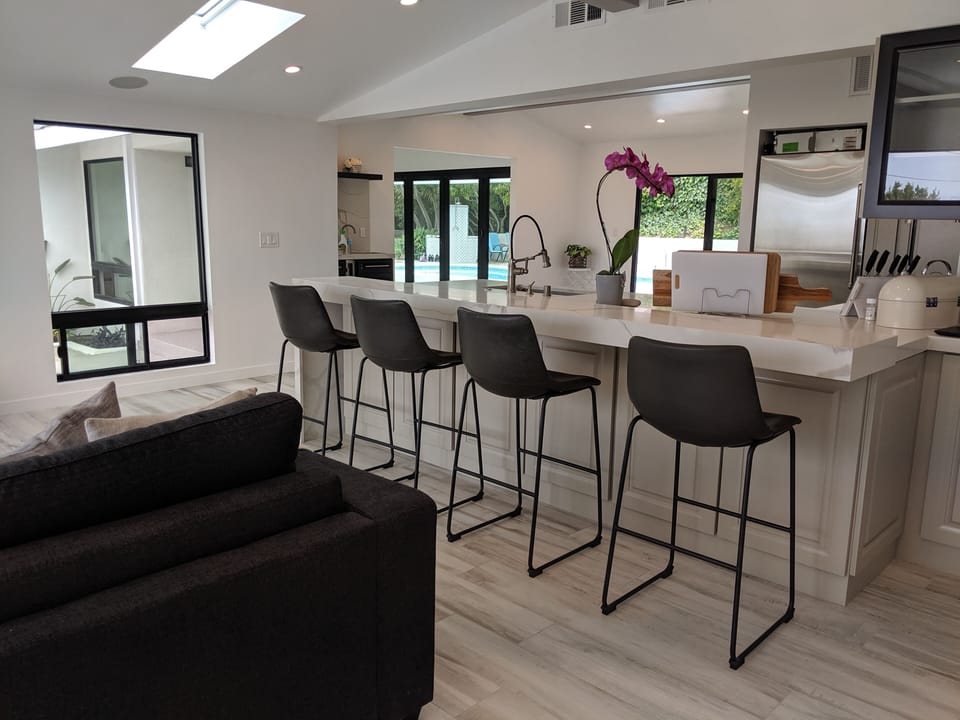 Chef’s kitchen with large peninsula and a stunning view of Catalina island!