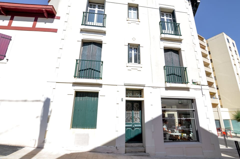 Homies Holidays-Biarritz-luxe-appartement-villa-conciergerie-pays basque