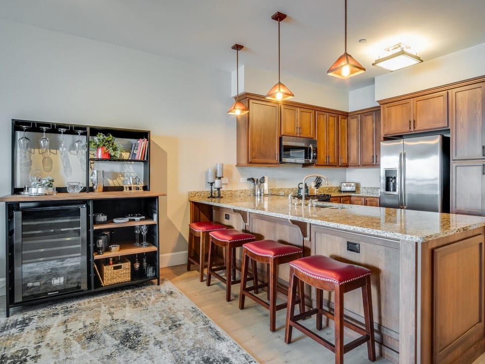 Condo 7302 - Fully Furnished Kitchen with Wine Bar