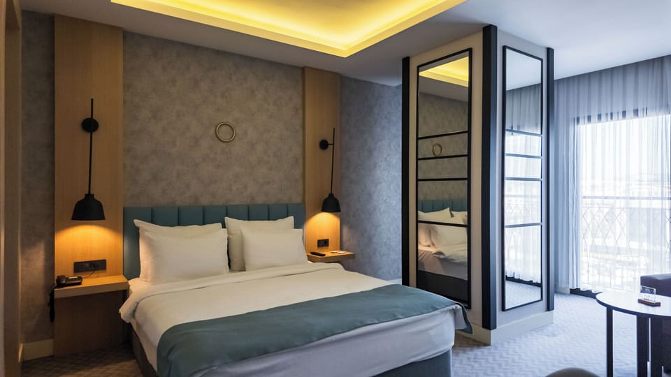 1 bedroom, minibar, in-room safe, desk