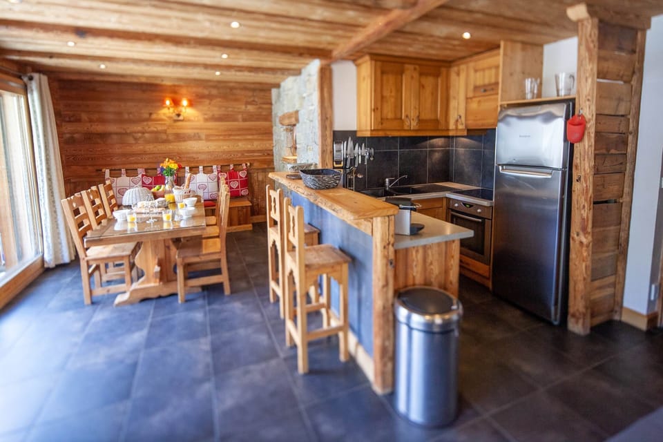 table repas montagne valloire