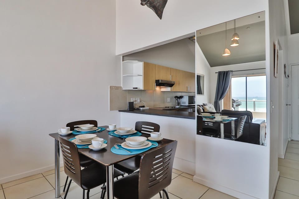 Apartment (2 Bedrooms) | Dining room