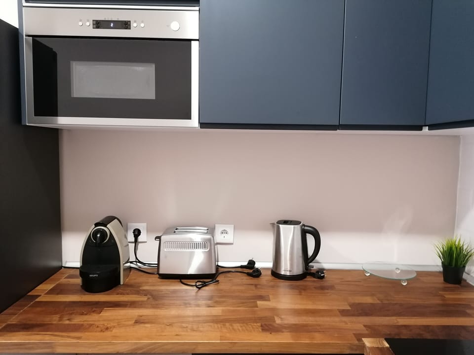 Shared fridge, microwave
