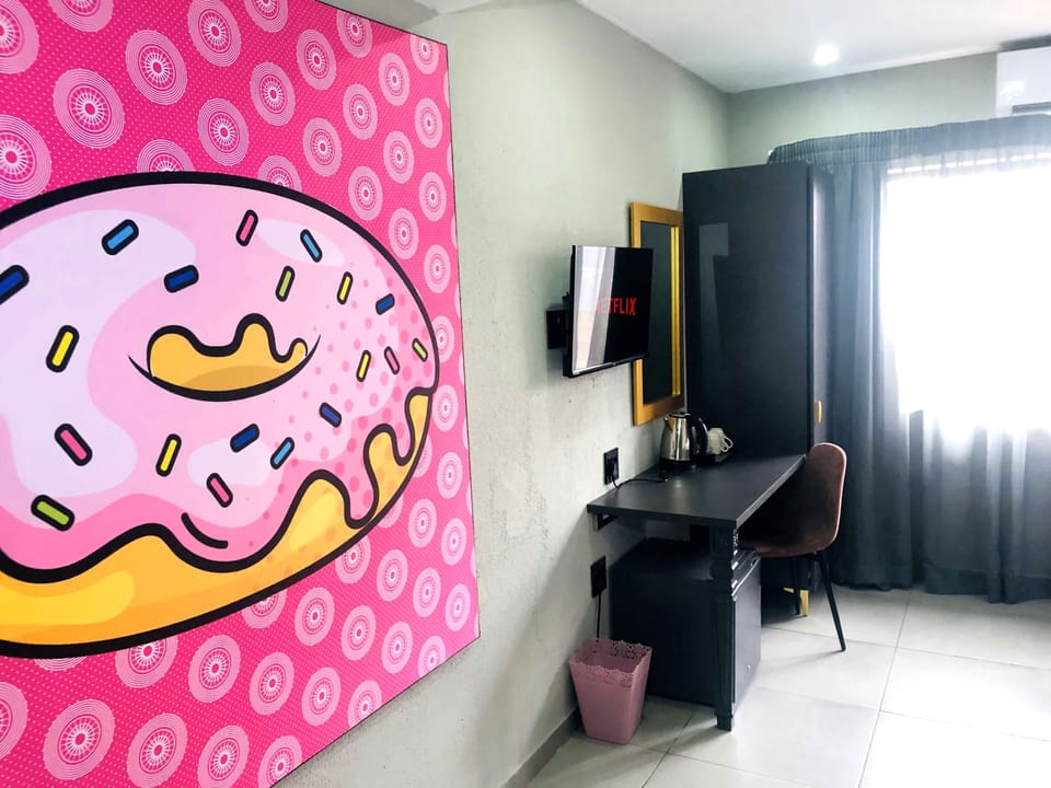 Standard Double Room, 1 Double Bed | Minibar, individually decorated, individually furnished, bed sheets