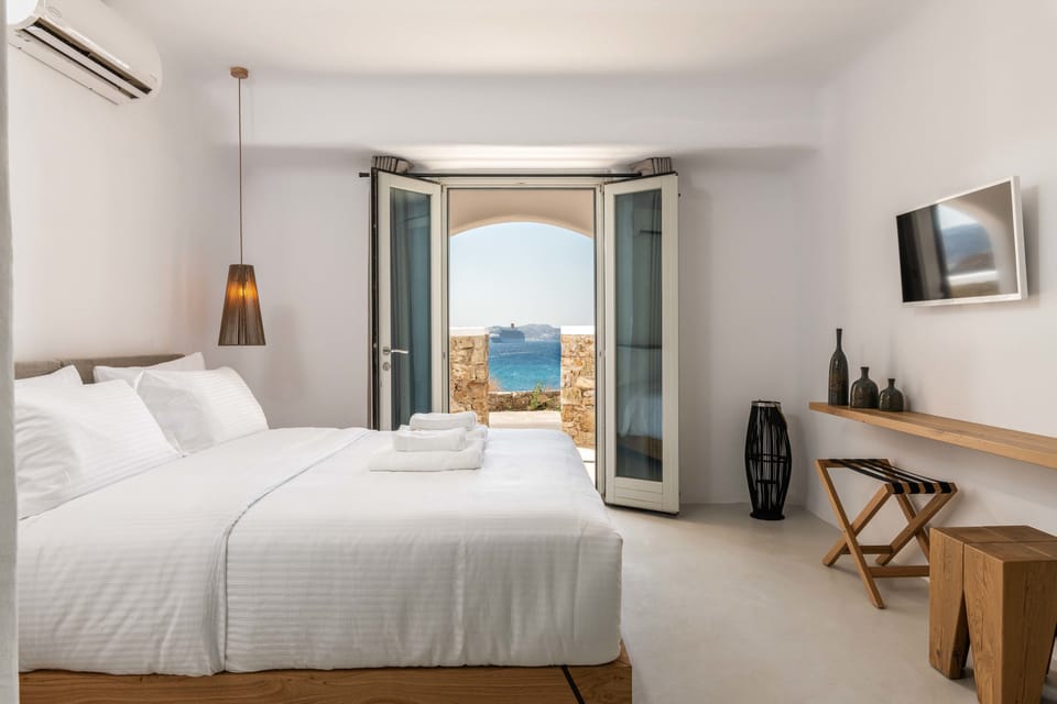 Standard Double Room, Partial Sea View | Premium bedding, memory foam beds, in-room safe, individually decorated