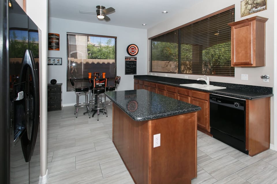 lots of counter space for preparing meals and entertaining