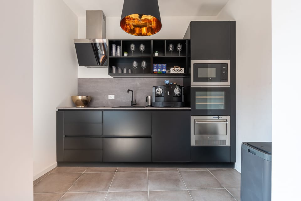 Microwave, electric kettle