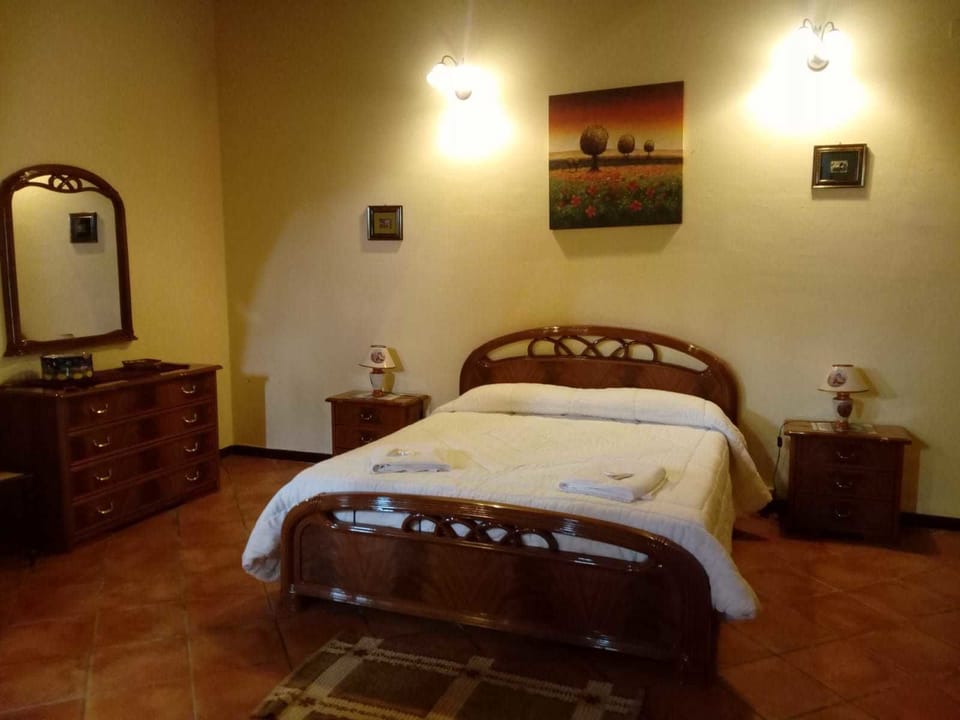 Family Room, Ensuite | Bed sheets, wheelchair access