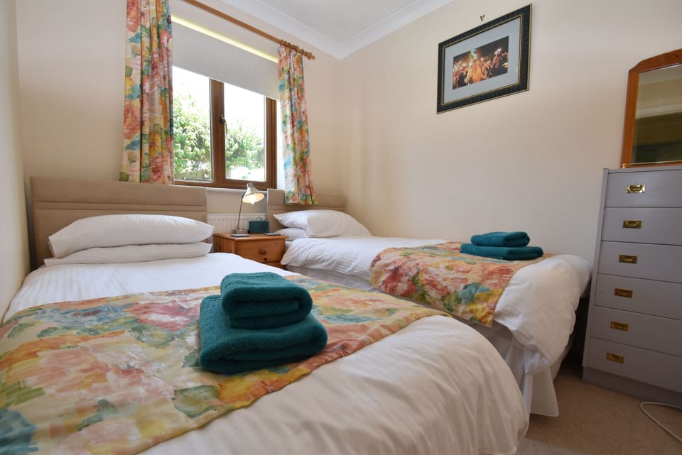 Stoats Old River Way Cottage in Rother District