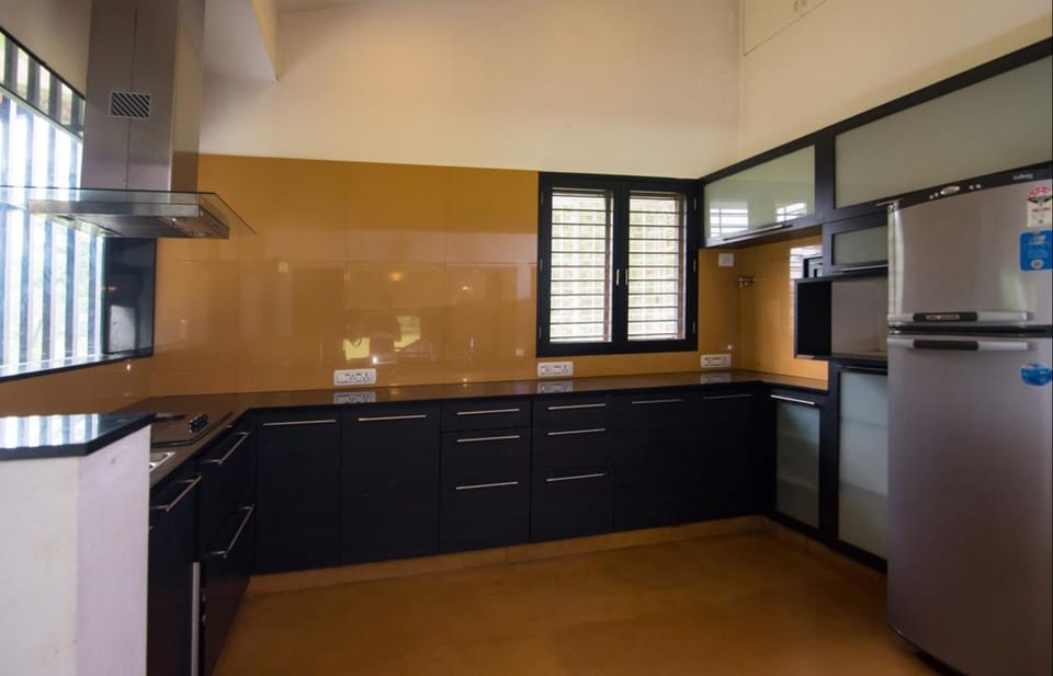 Luxury Villa, 2 Bedrooms, Smoking, Pool View | Private kitchen | Fridge, microwave