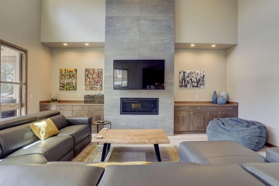 183f14a1-8565-4c82-b300-700328fbb84b