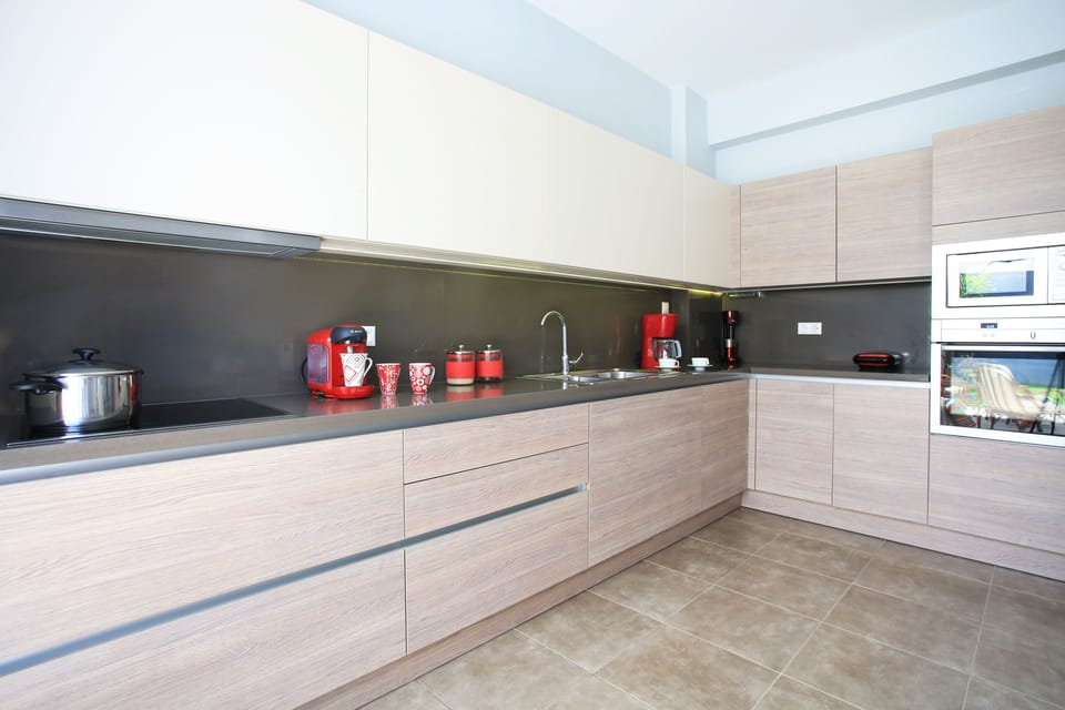 Deluxe Villa, 4 Bedrooms, Private Pool | Private kitchen | Full-size fridge, microwave, oven, stovetop