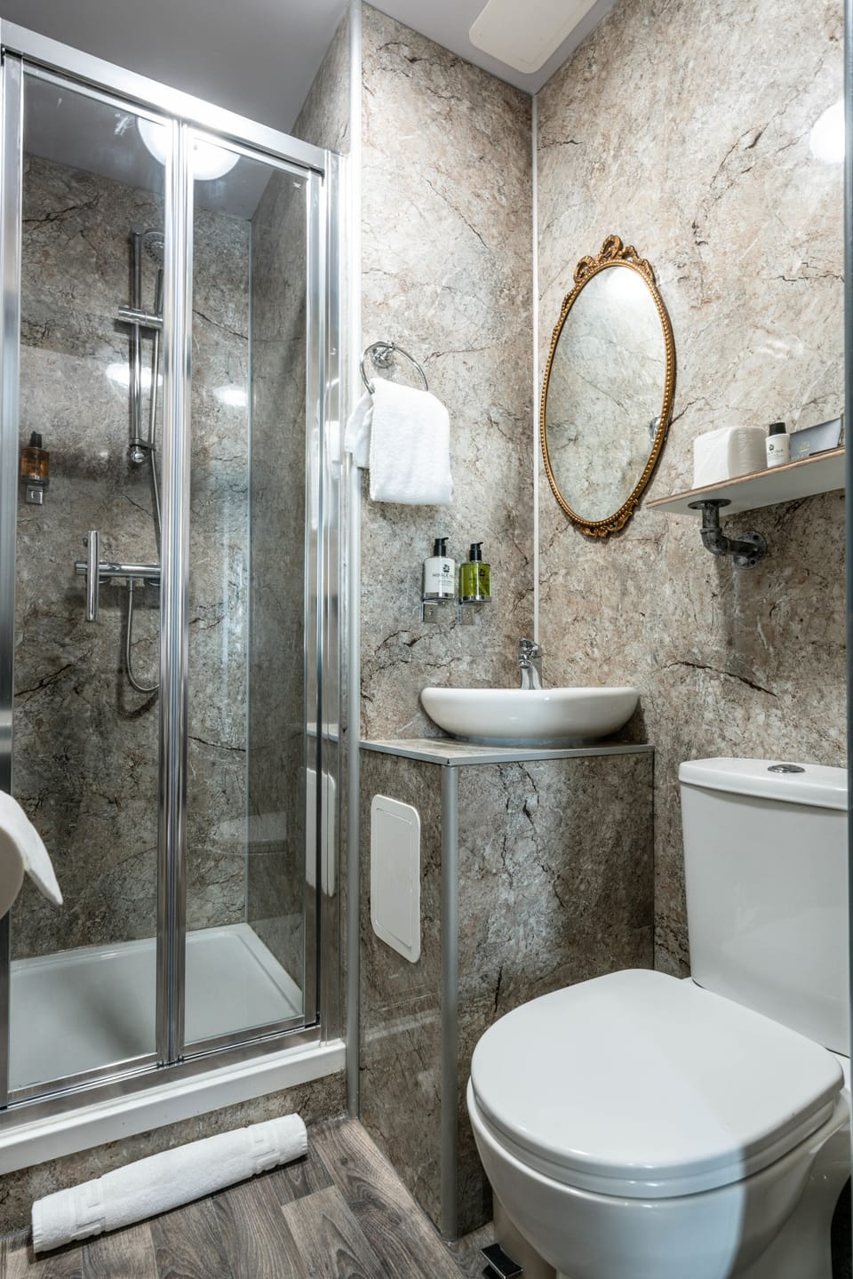 Standard Double Room | Bathroom | Shower, designer toiletries, hair dryer, bathrobes