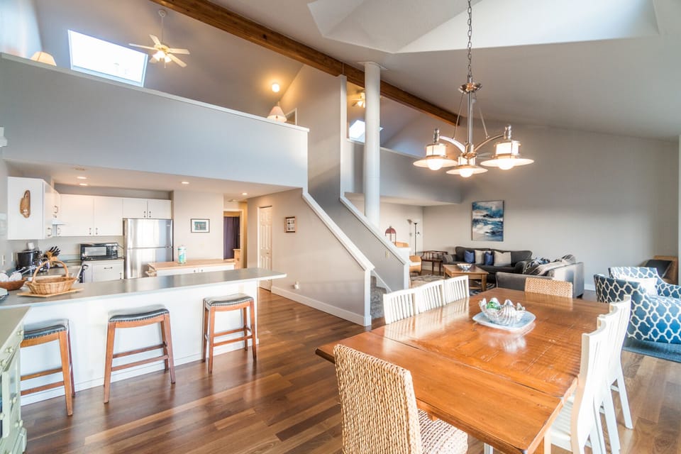 dining area/ kitchen 