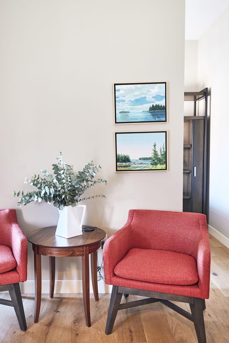 Studio, 1 Queen Bed | Living area | 52-inch LED TV with satellite channels, TV, streaming services