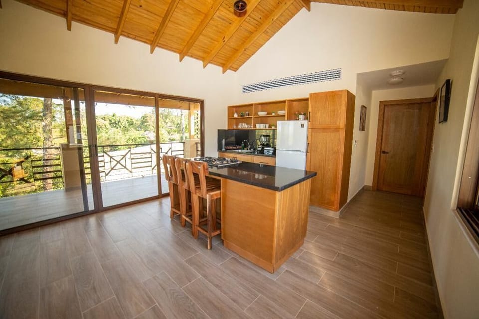 The Lodge III | Private kitchen | Fridge, microwave, oven, stovetop