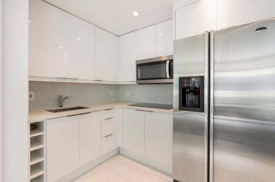 Premier Studio Suite, 1 King Bed, Balcony, Garden View (8L15A) | Private kitchen | Coffee/tea maker, mini-fridge, microwave, toaster