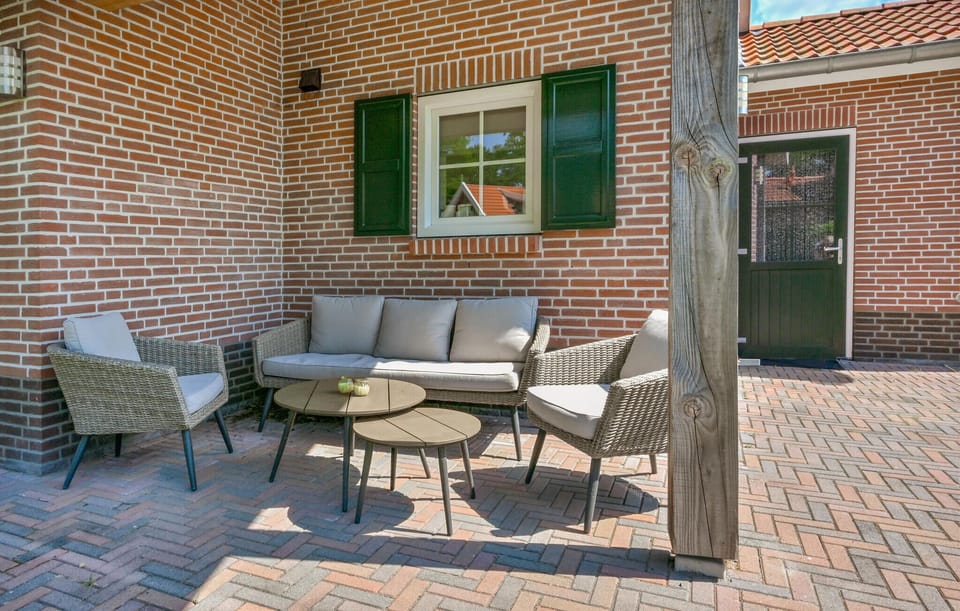 balcony-terrace