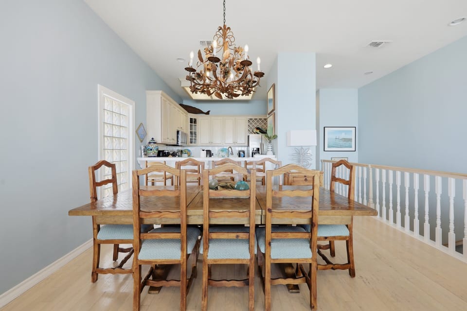 Townhome, 3 Bedrooms | Dining