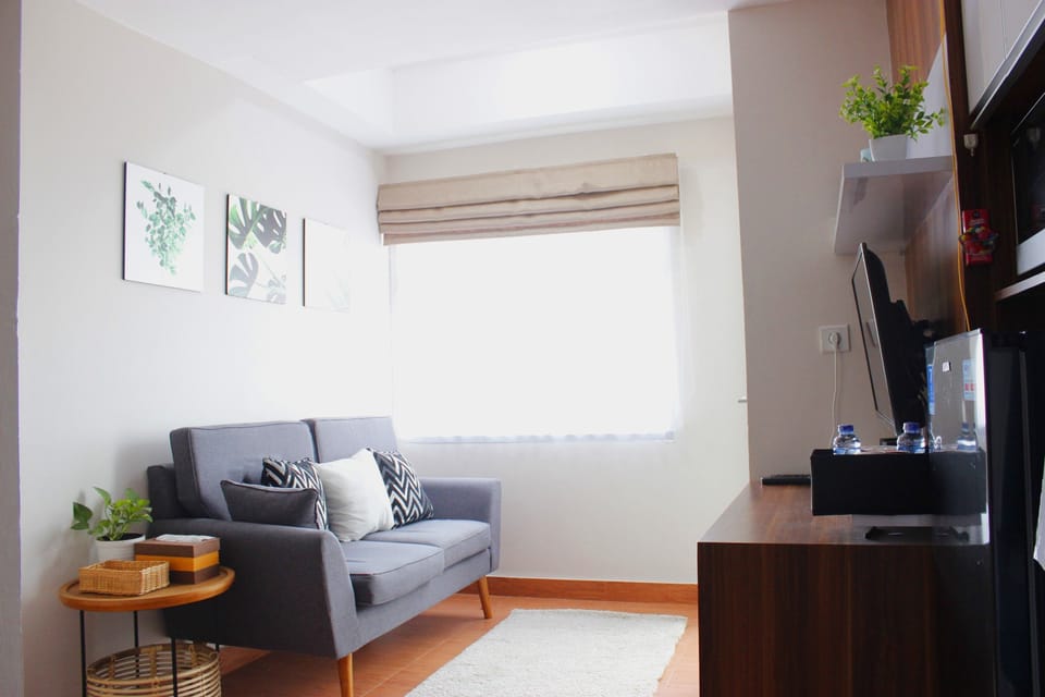 Room | Living area | TV