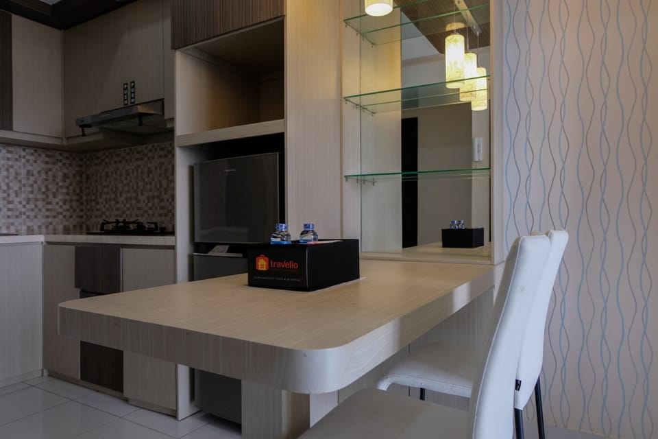 Room | Living area | TV